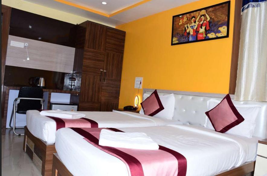 Ar Grand Hotel Rajgir Exterior photo
