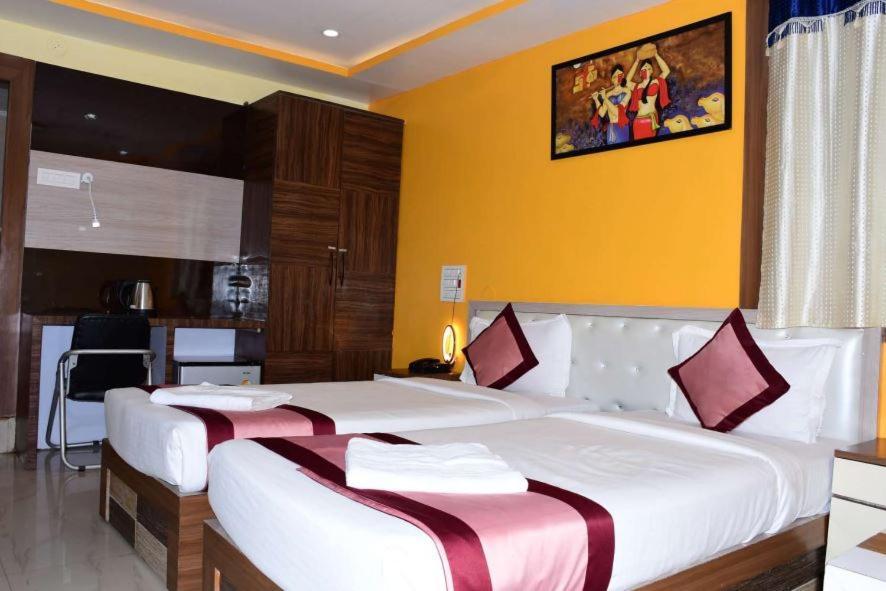 Ar Grand Hotel Rajgir Exterior photo